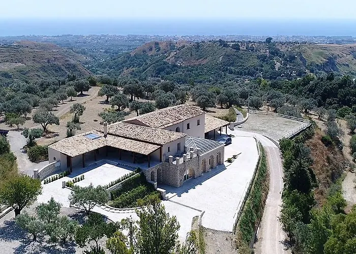 Casale Della Rocca 农家乐 *