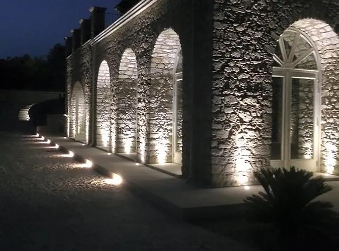 Casale Della Rocca 农家乐 *